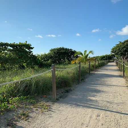 Biscayne Garden'S Studio Golden Glades Eksteriør bilde